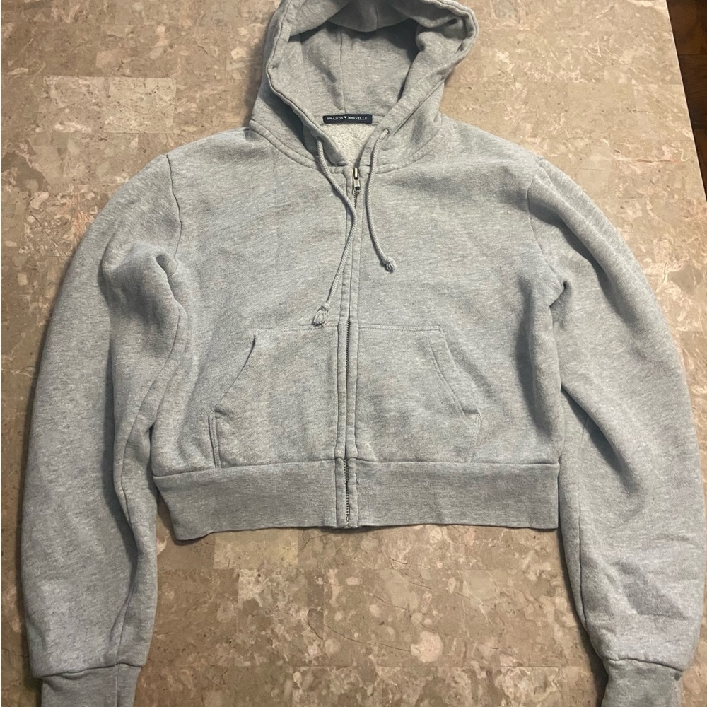 Brandy Melville Gray Cropped Fitted Hoodie